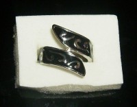 Anillo Esmaltado Negro Bañado en plata